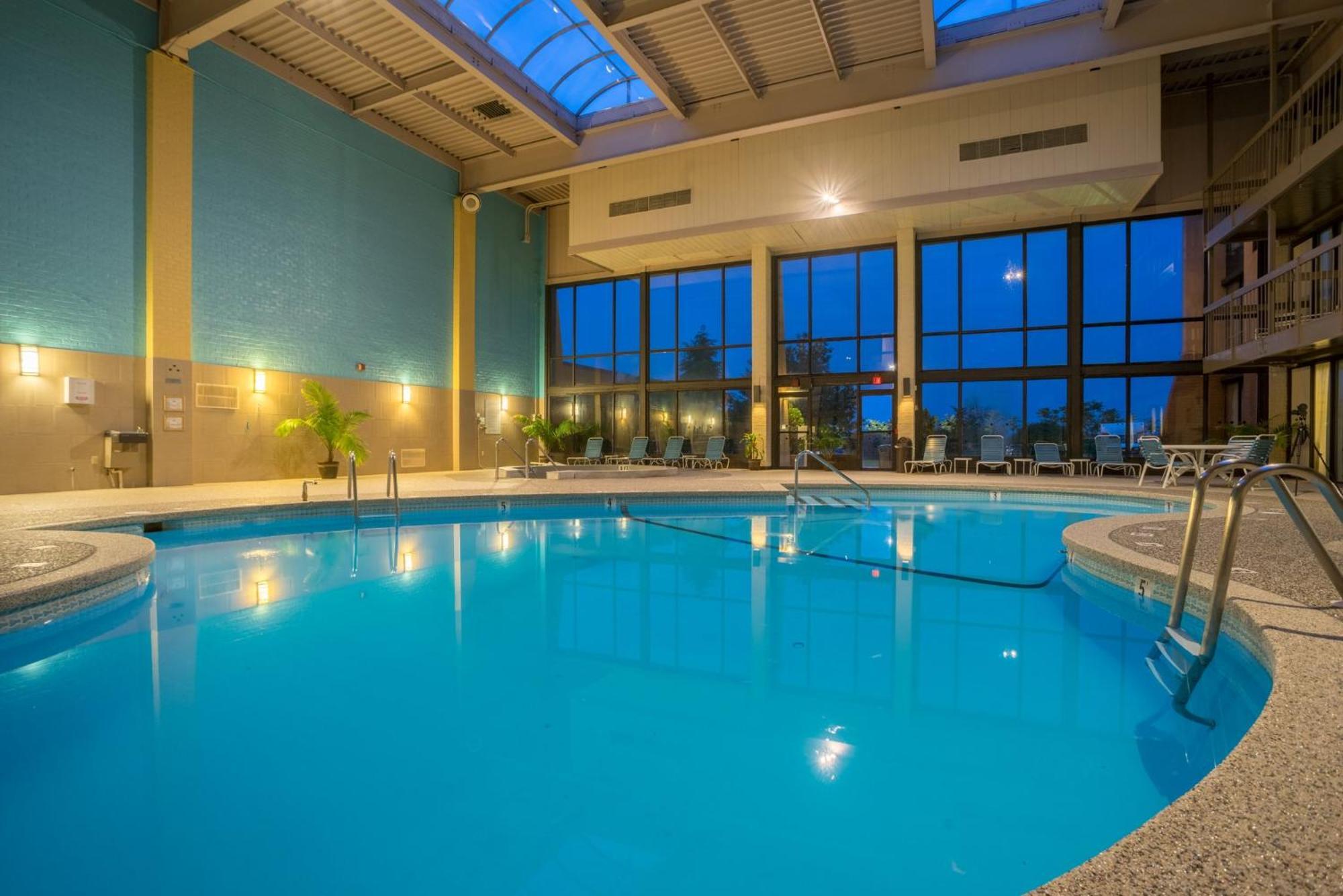 Holiday Inn Harrisburg I-81 Hershey Area By Ihg Грантвилл Экстерьер фото